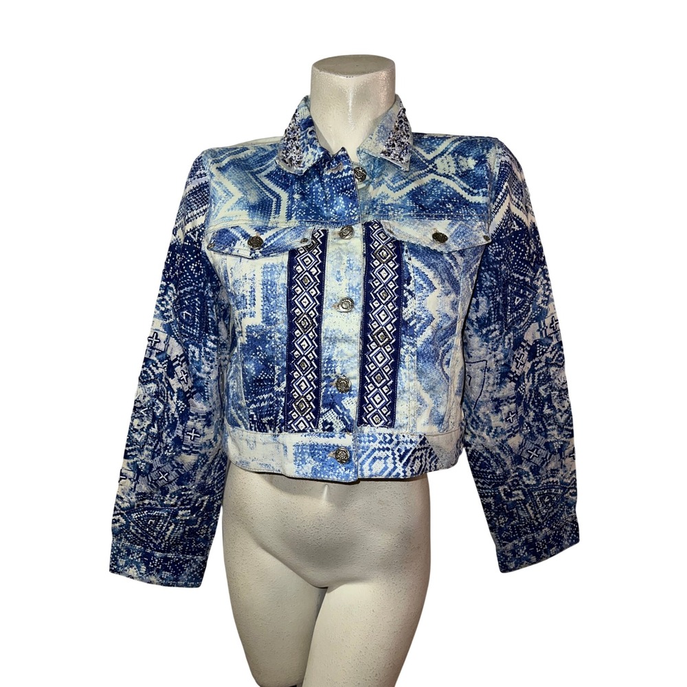 New Chico's Blue Geo Pattern Denim Jean Jacket Embellished Collar Cropped M (1)